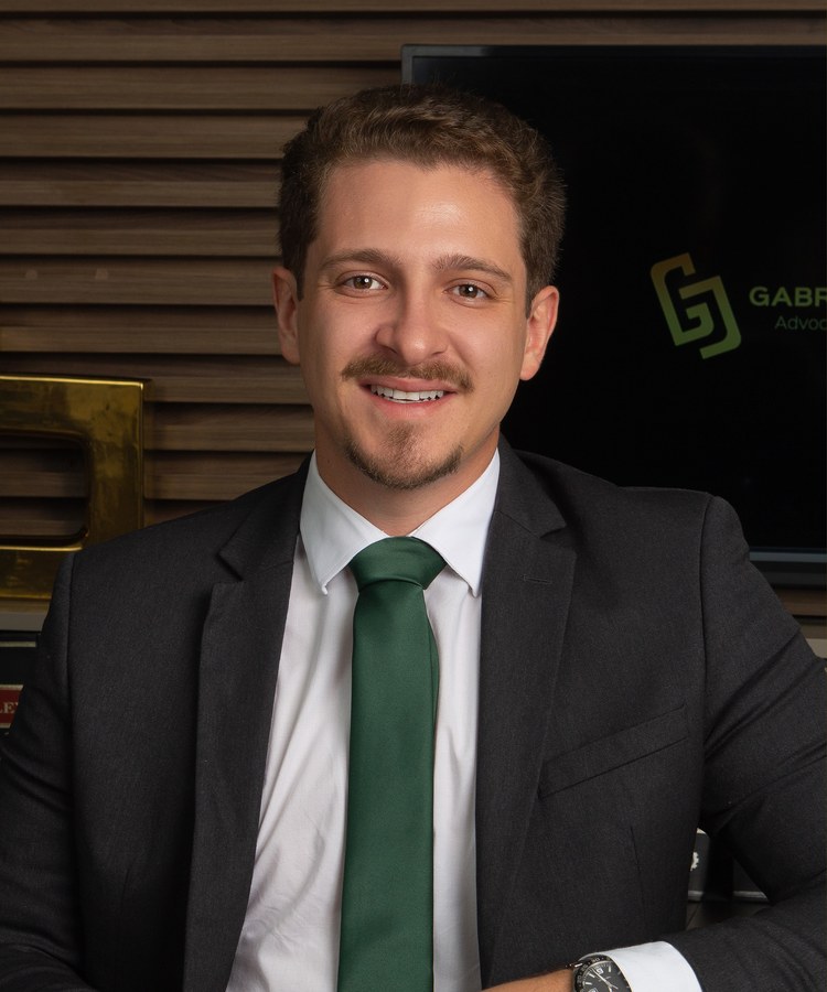 Gabriel Cansanção, advogado